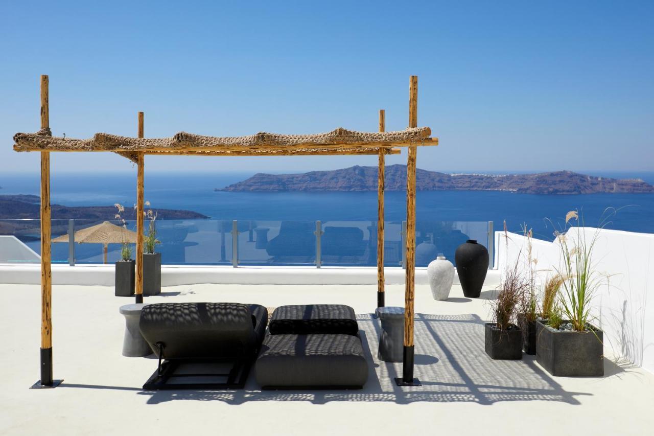 U & Me Suites Fira  Luaran gambar
