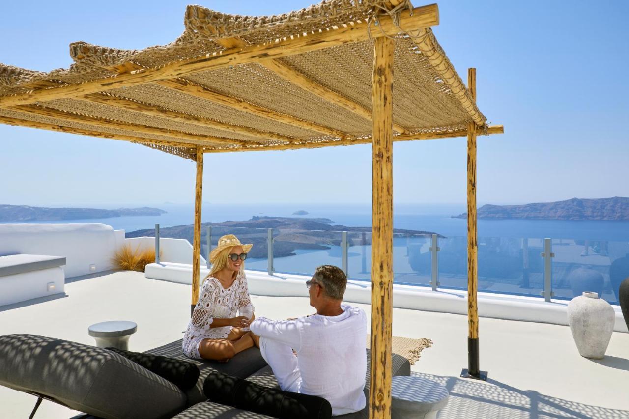 U & Me Suites Fira  Luaran gambar